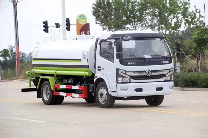 東風(fēng)多利卡灑水車︱10噸灑水車圖片