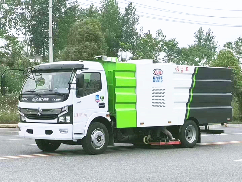 東風大多利卡8噸吸塵車