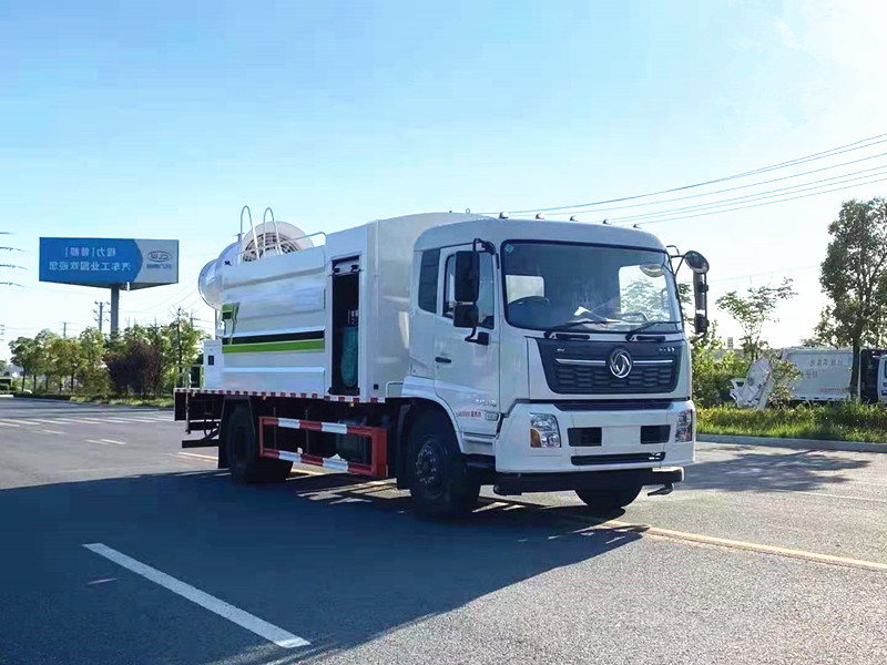 東風(fēng)天錦多功能抑塵車（60-100米）