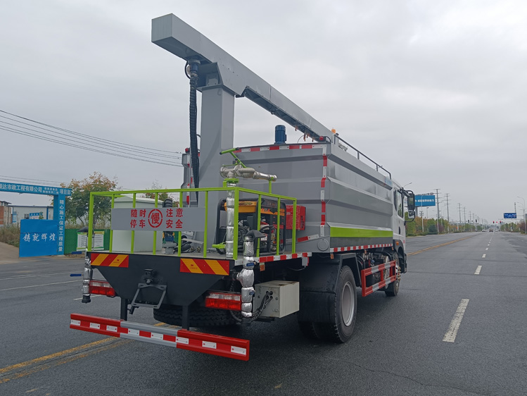 東風(fēng)D9防凍液噴淋鐵路抑塵車-10-15方灰塵固化封層_呂梁煤炭抑塵劑噴灑車-降塵灑水車_裝卸煤炭防塵車