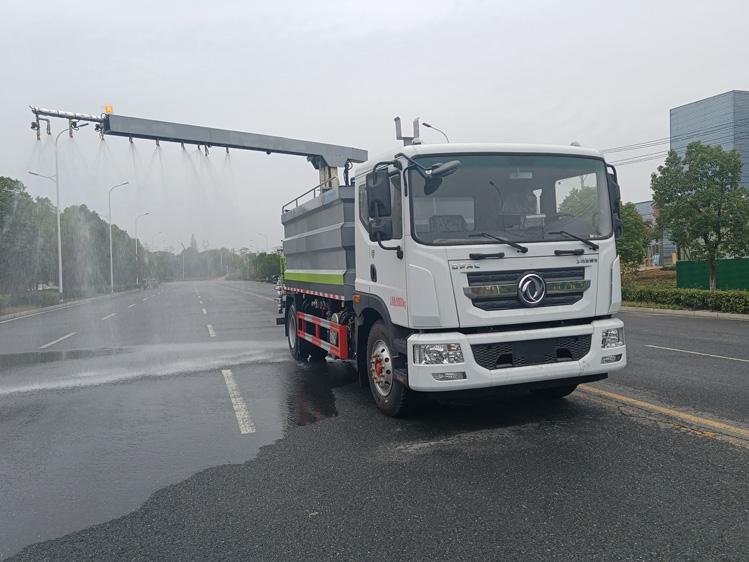 東風(fēng)D9免稅的鐵路抑塵車--12噸降塵灑水車_忻州煤炭抑塵降霾車-鐵道煤炭抑塵劑噴灑車