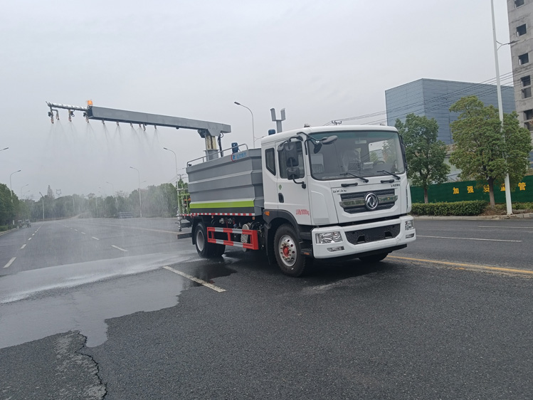 東風D9免稅的鐵路抑塵車--12噸降塵灑水車_大同煤場抑塵灑水車_運煤抑塵劑固化劑噴灑