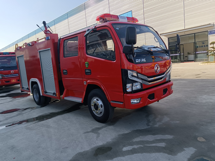 5噸消防灑水車廠家_消防中隊(duì)消防車_2.5-5噸泡沫消防車現(xiàn)車報(bào)價(jià)