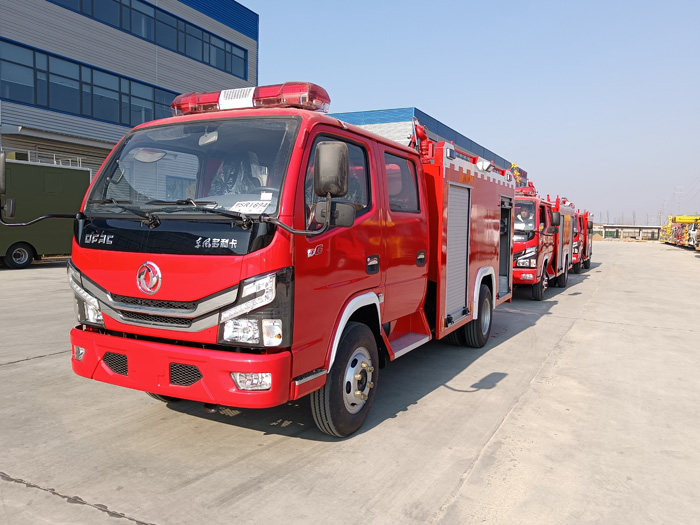 5噸消防灑水車多少錢_消防中隊消防車_2.5-5噸泡沫消防車現(xiàn)車報價